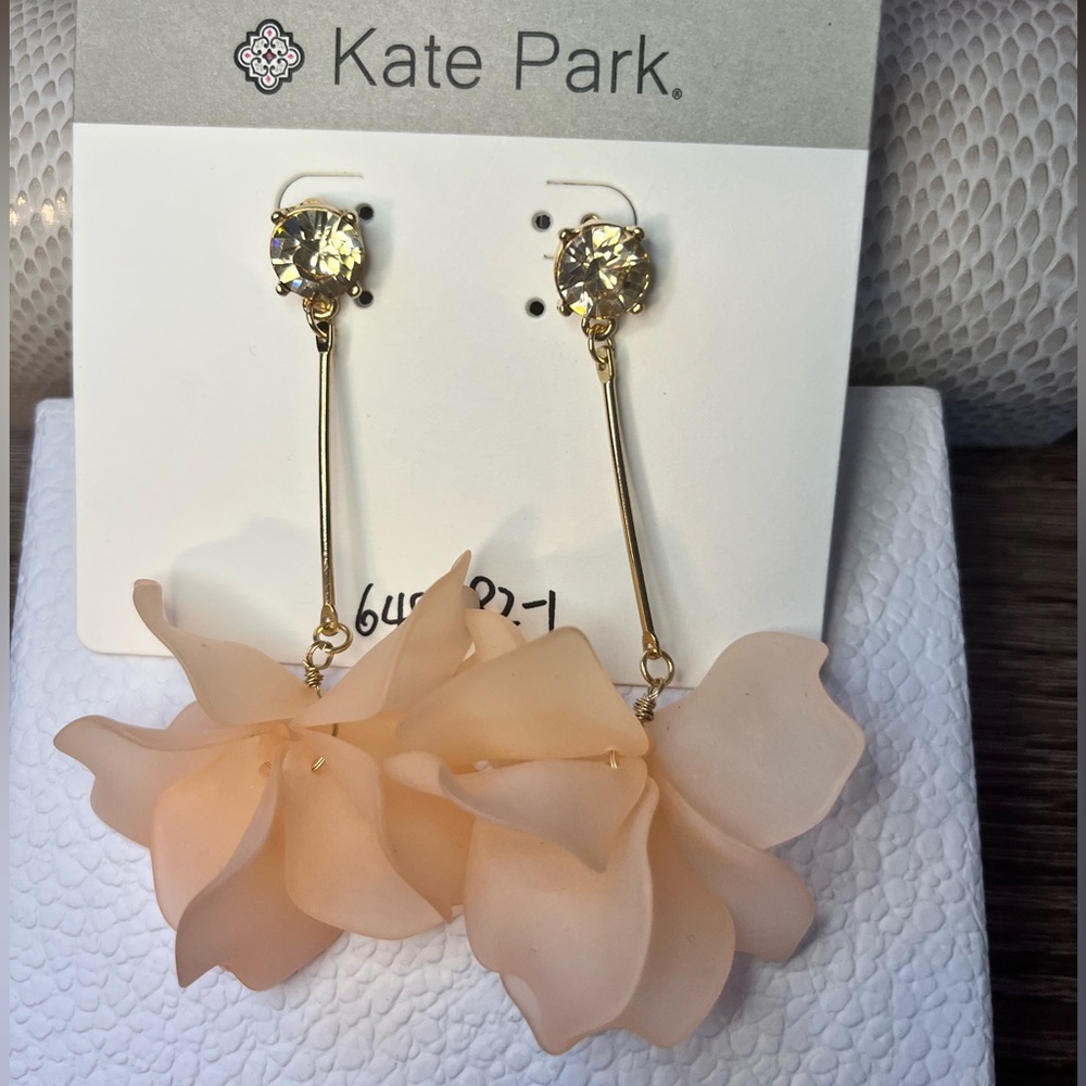 NWT Kate Park dangle earrings